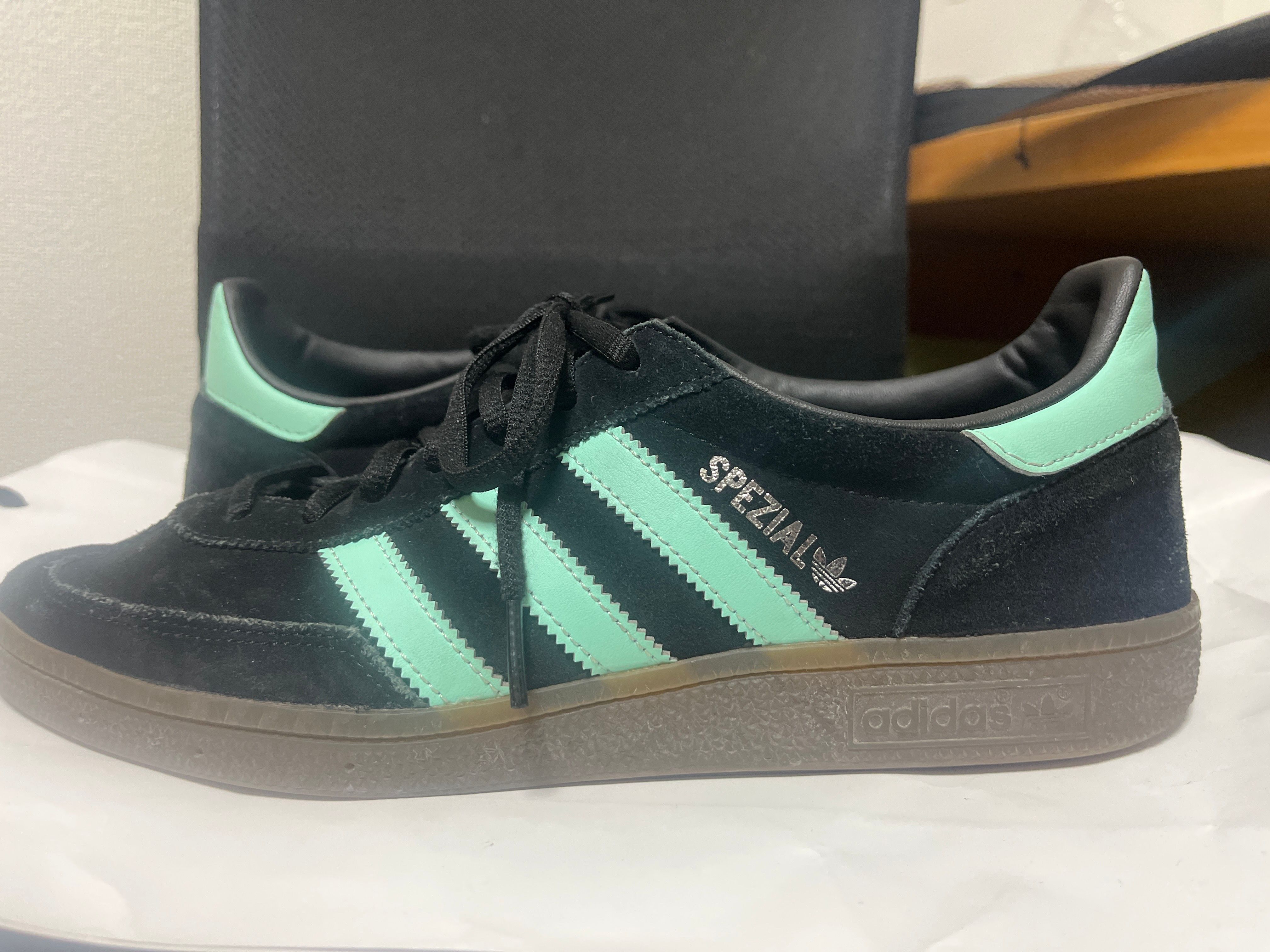 adidas Handball SPZL "Core Black/Clear Mint/Gum"