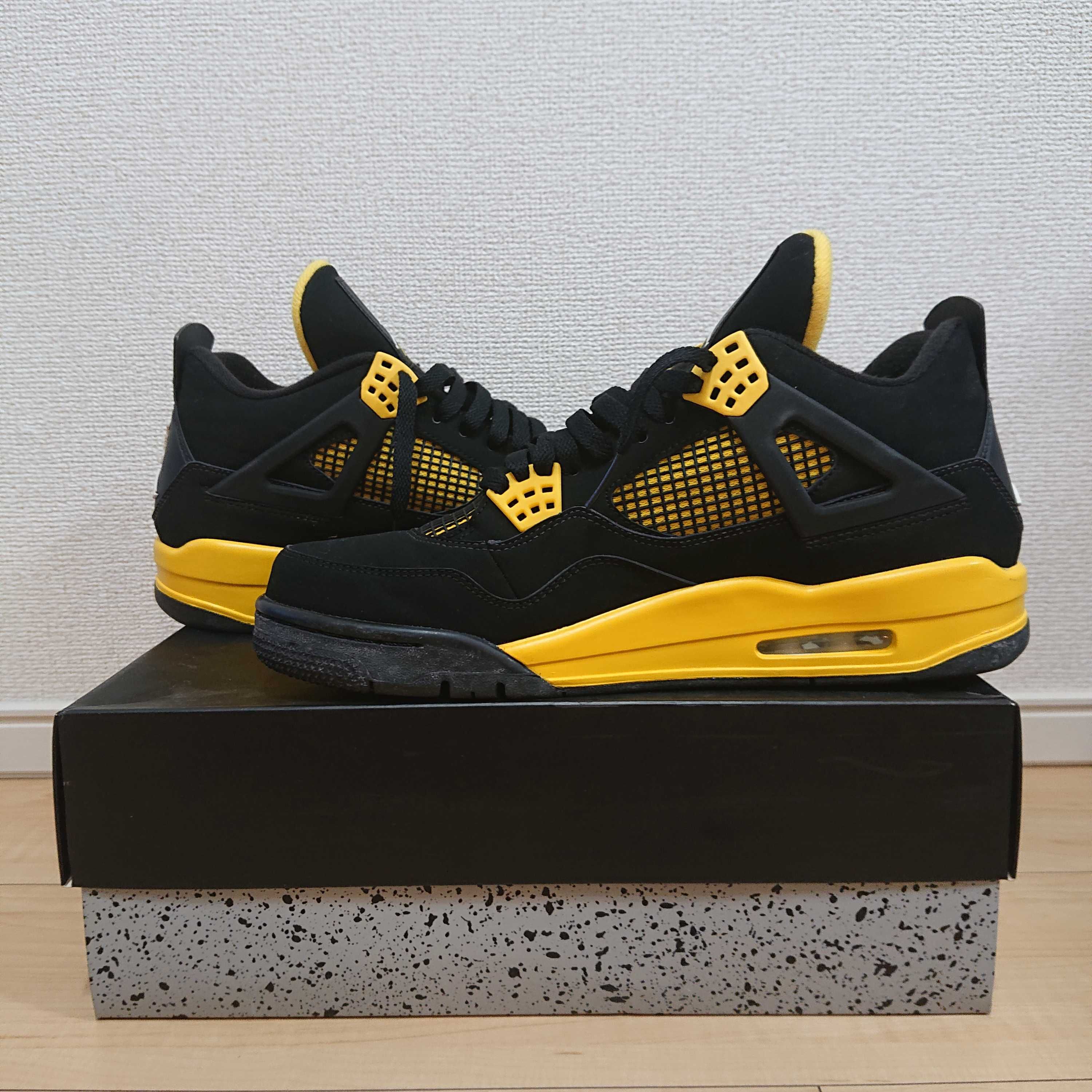 Nike Air Jordan 4 Retro "Thunder" (2012)