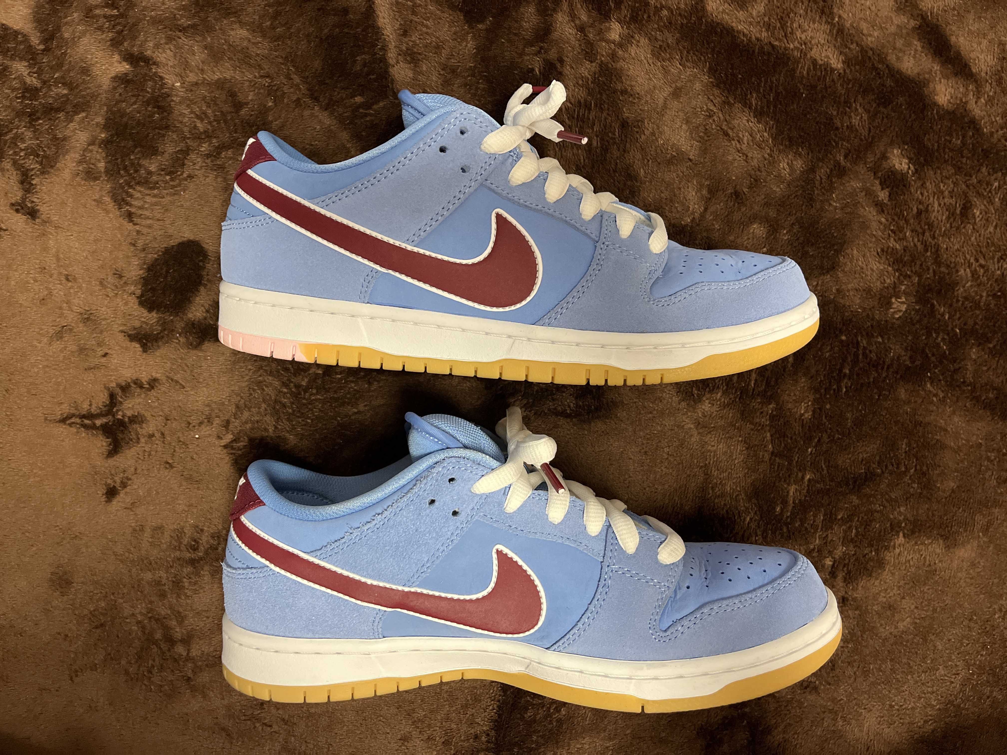 Nike SB Dunk Low Pro "Philadelphia Phillies/Valor Blue and Team Maroon"