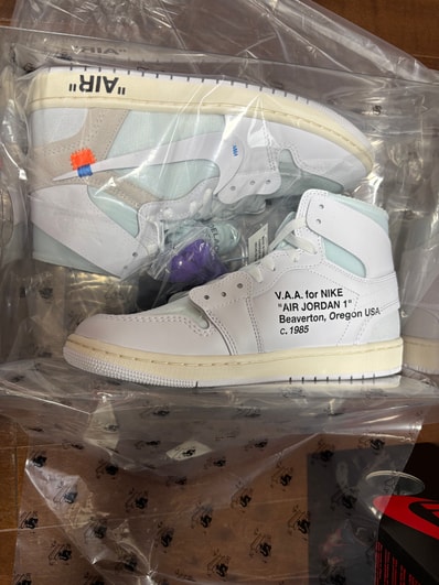 Virgil Abloh Archive (V.A.A.) × Nike Air Jordan 1 Retro High OG "Alaska"