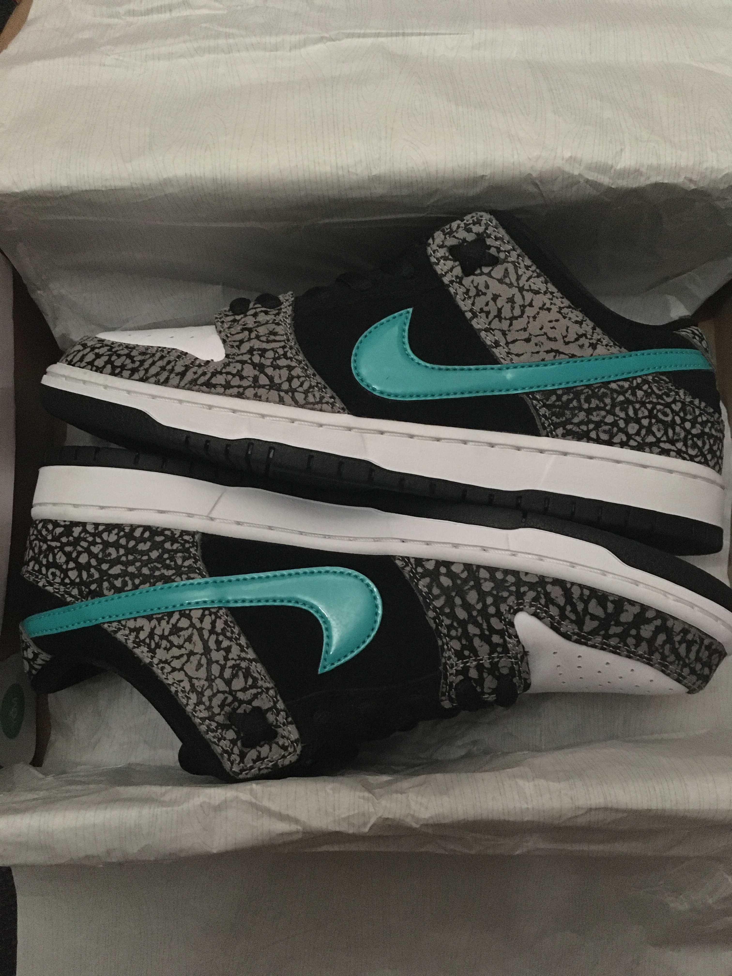 Nike SB Dunk Low "Elephant/Safari"