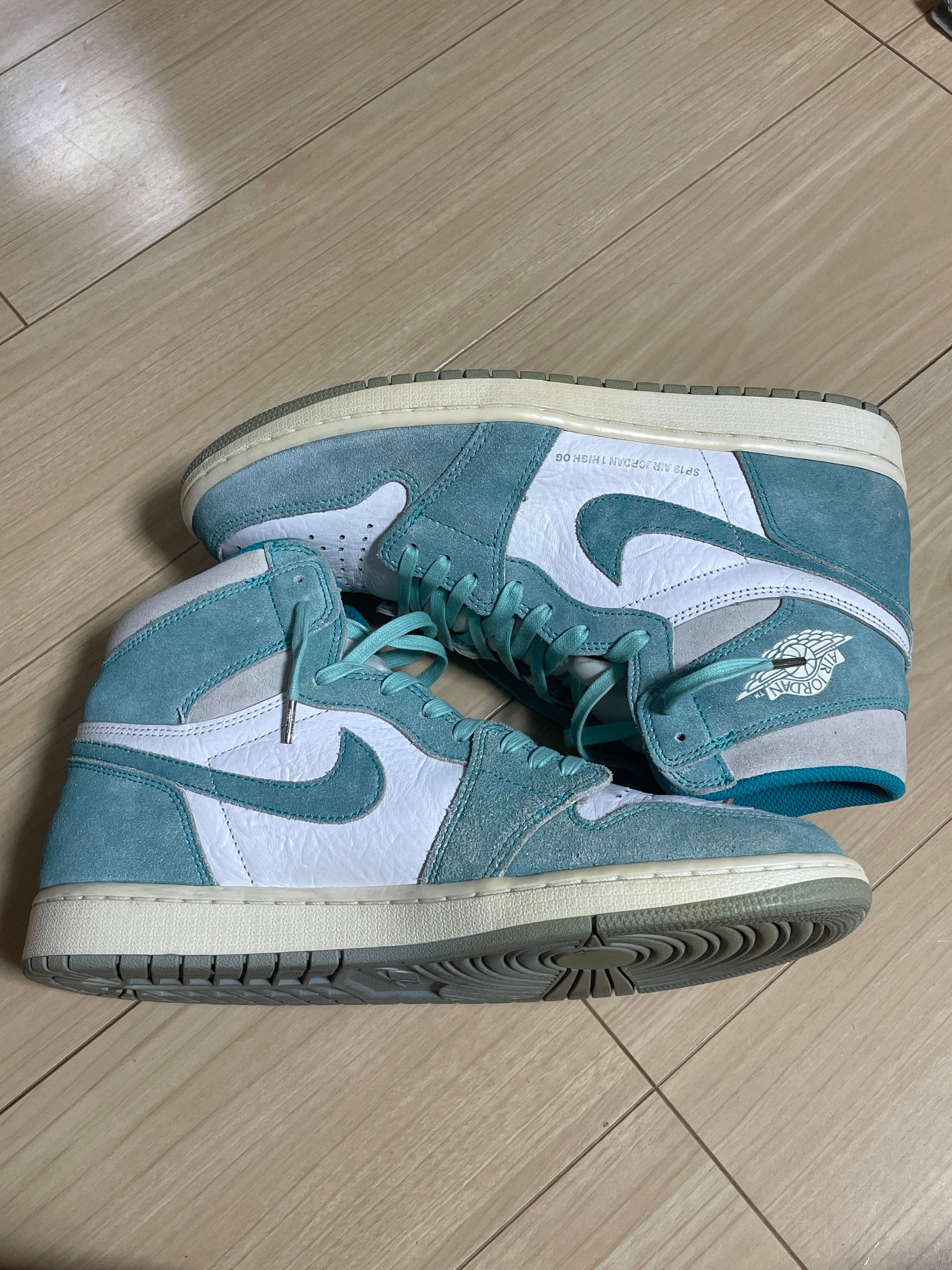 Nike Air Jordan 1 Retro High OG "Turbo Green"