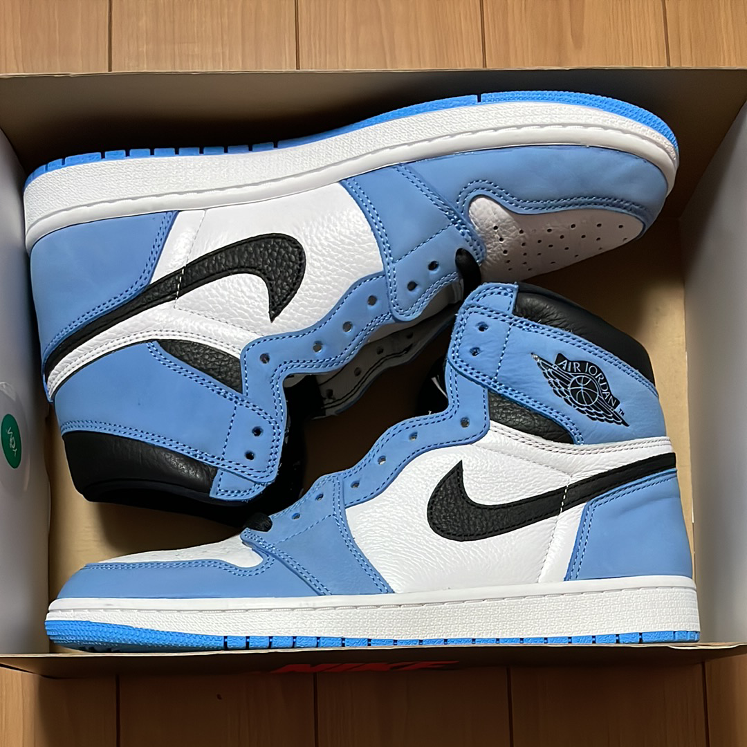 Nike Air Jordan 1 High OG "University Blue"