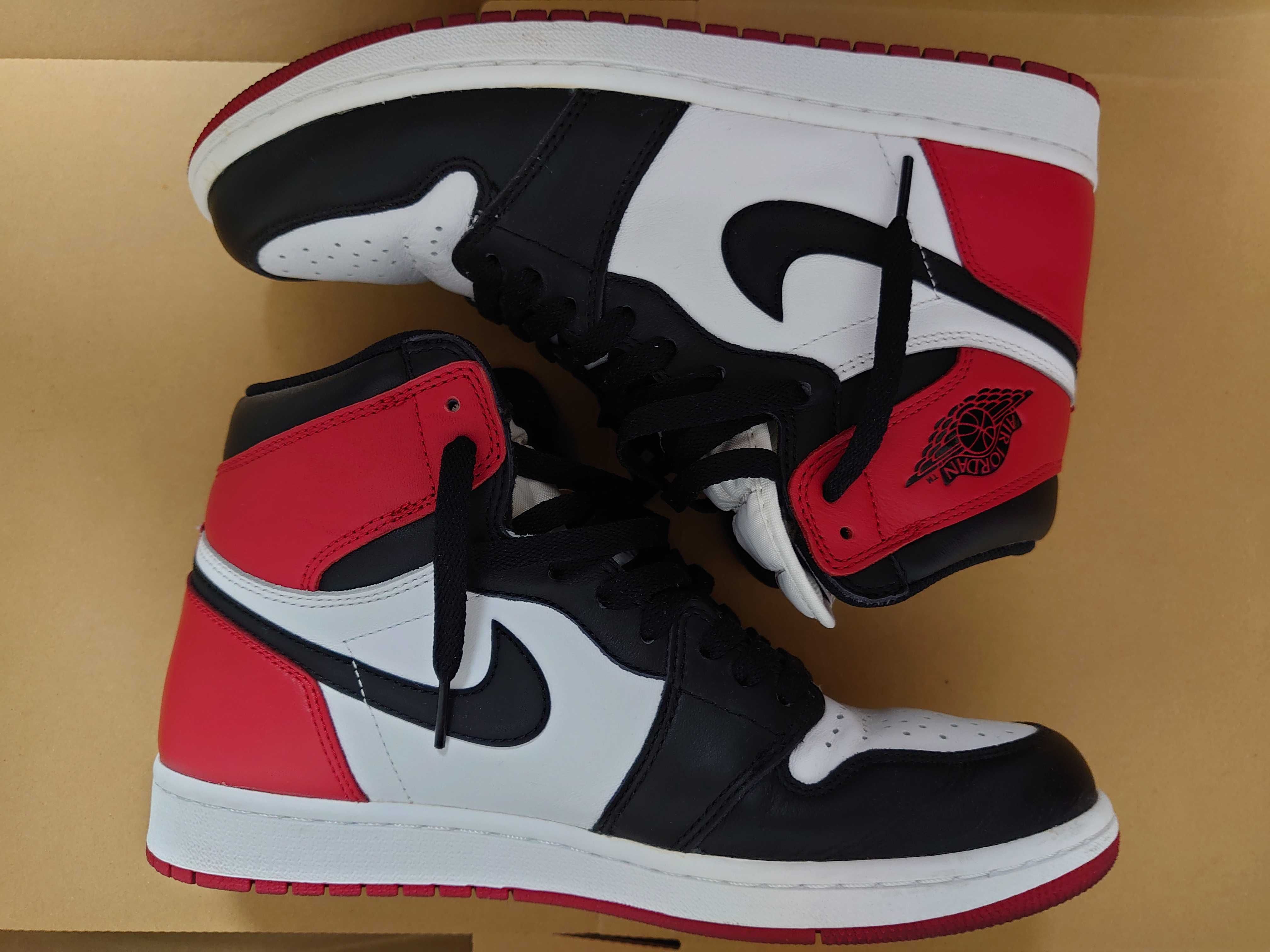 Nike Air Jordan 1 Retro High OG "Black Toe"(2016)