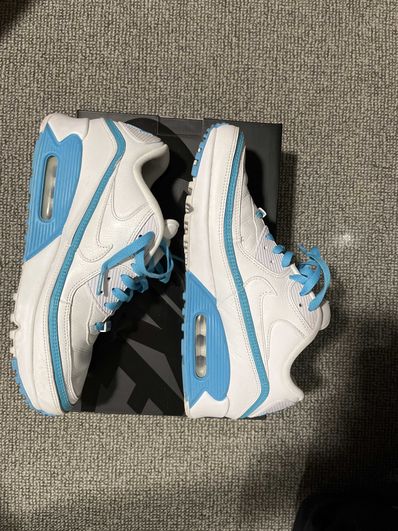 UNDEFEATED × Nike Air Max 90 "White/Blue"
