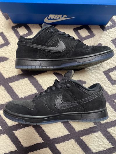 UNDEFEATED × Nike Dunk Low SP "5 ON IT"