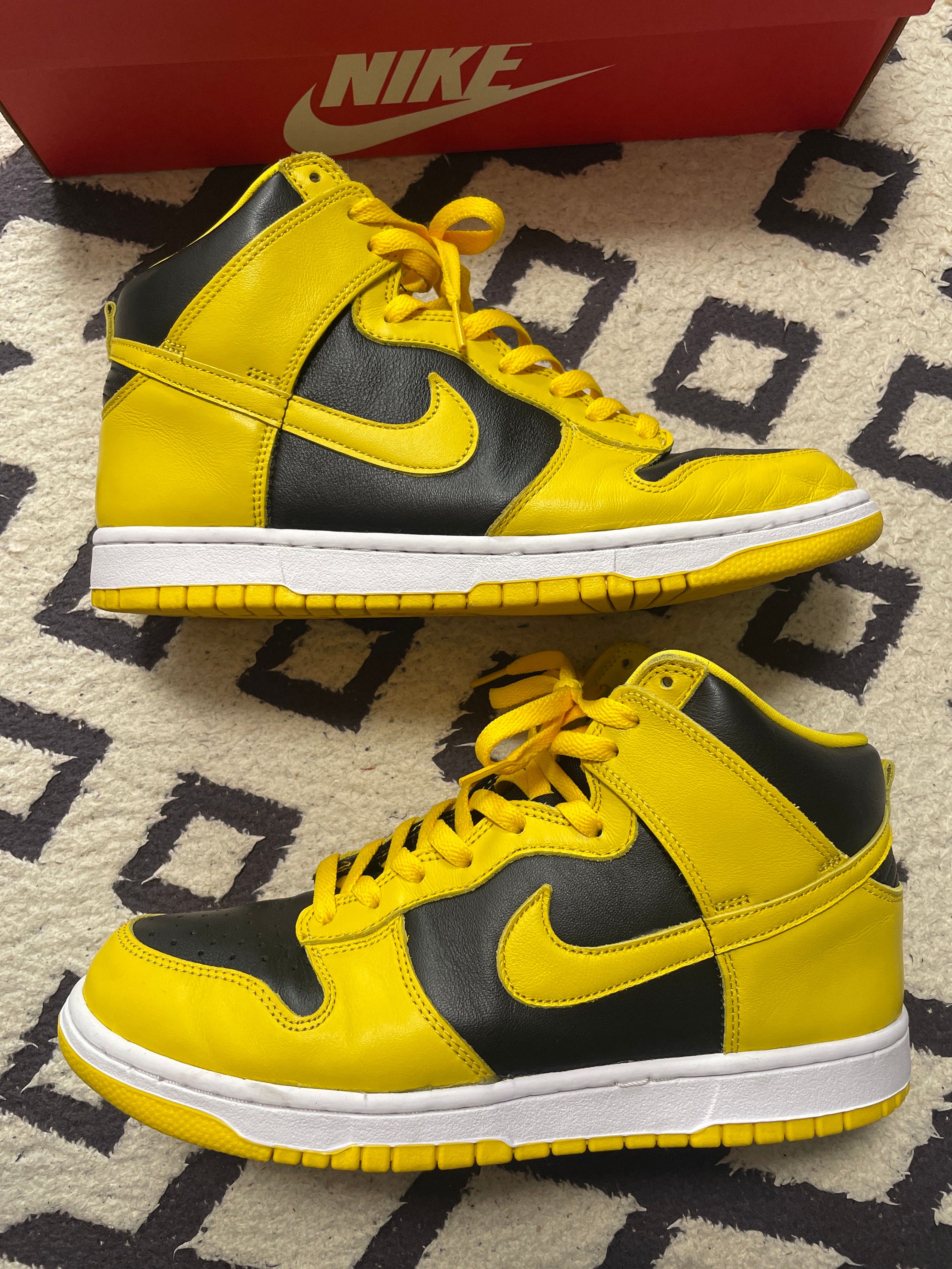Nike Dunk High "Black/Varsity Maize"