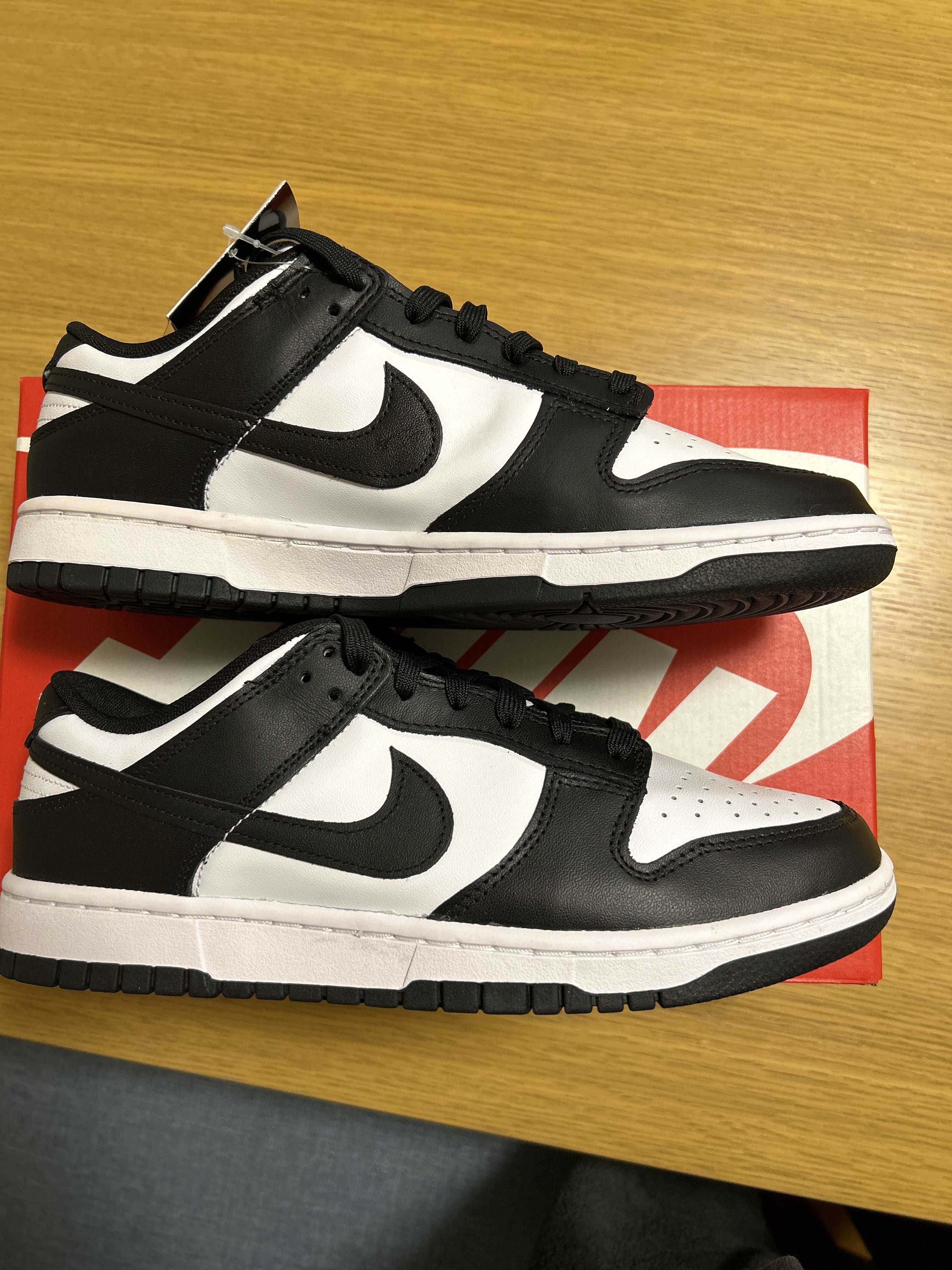 Nike Dunk Low Retro "Panda/White/Black"