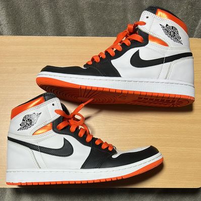 Nike Air Jordan 1 Retro High OG "Electro Orange"