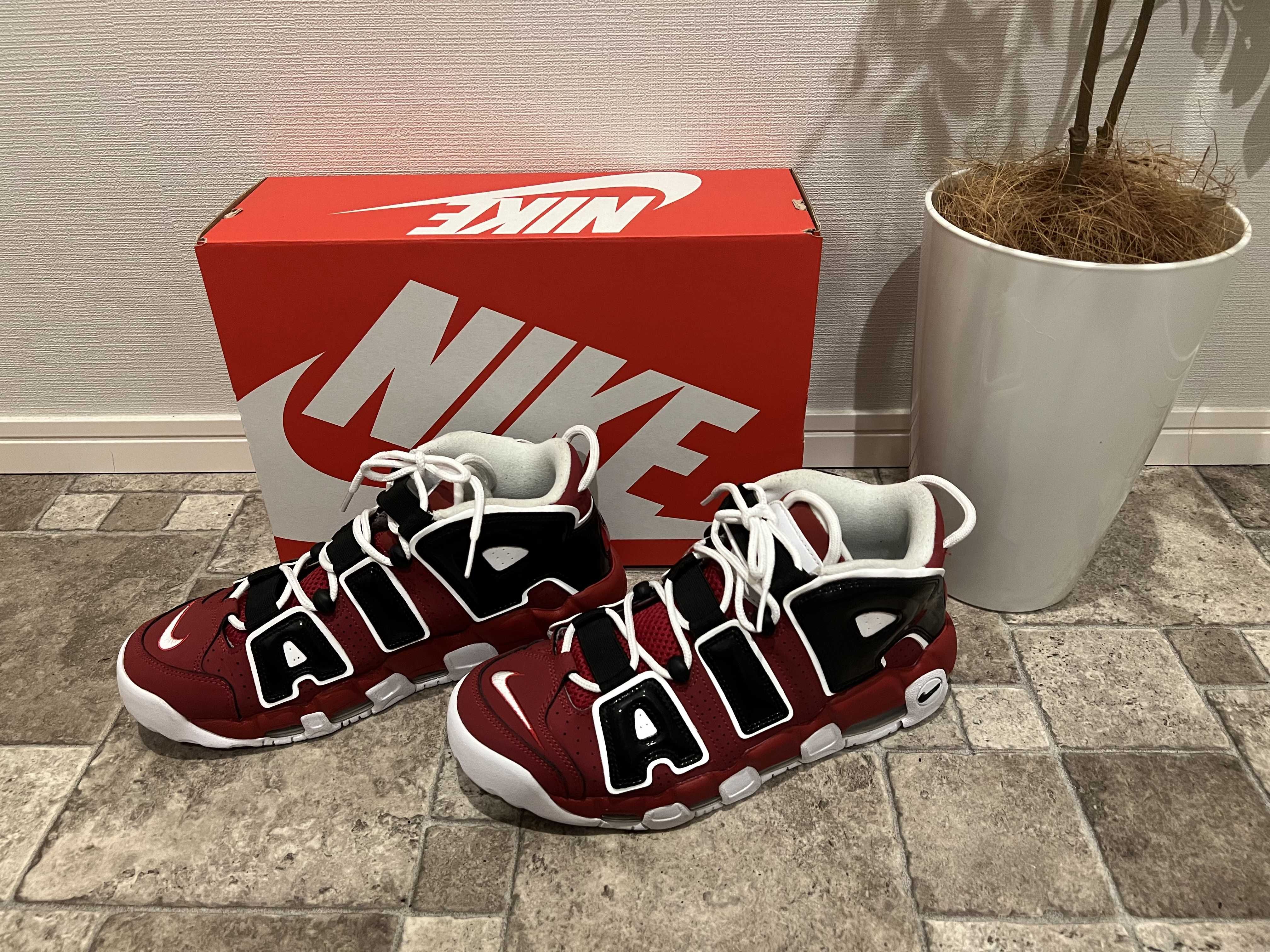 Nike Air More Uptempo ’96 "Black and Varsity Red" (2021)