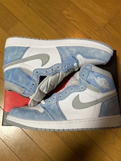 Nike Air Jordan 1 High OG "Hyper Royal"