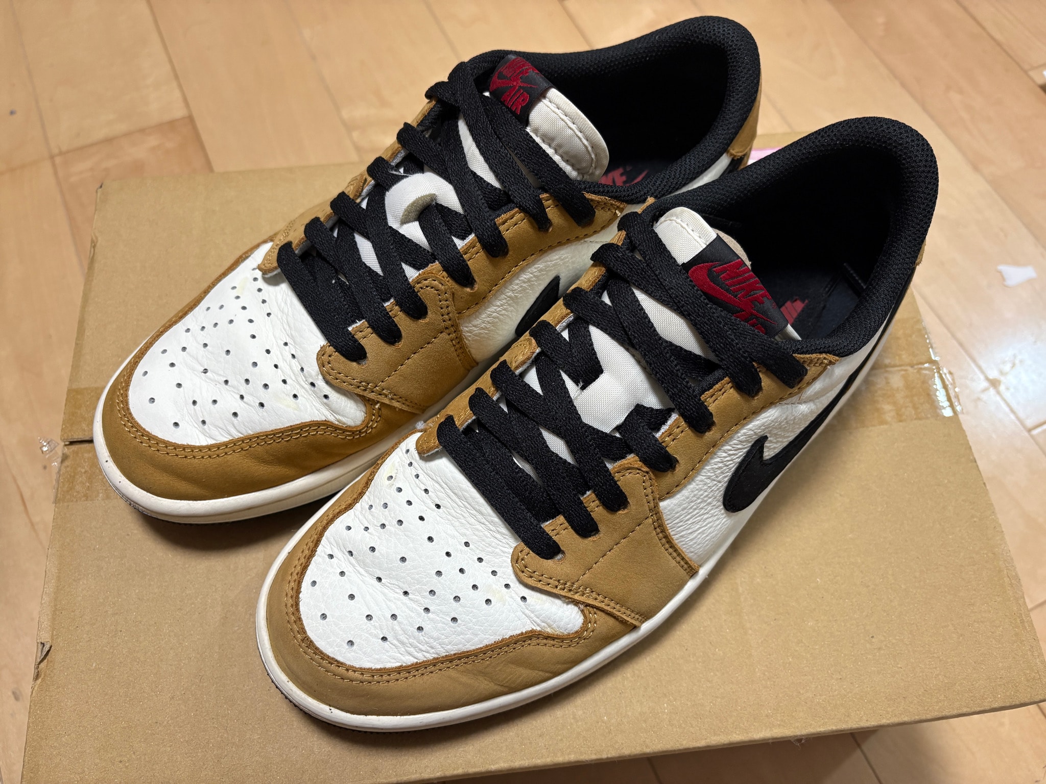 Nike Air Jordan 1 Low OG "Rookie of the Year/Sail and Golden Harvest"