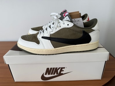 Travis Scott × Nike Air Jordan 1 Low OG SP "Reverse Olive"