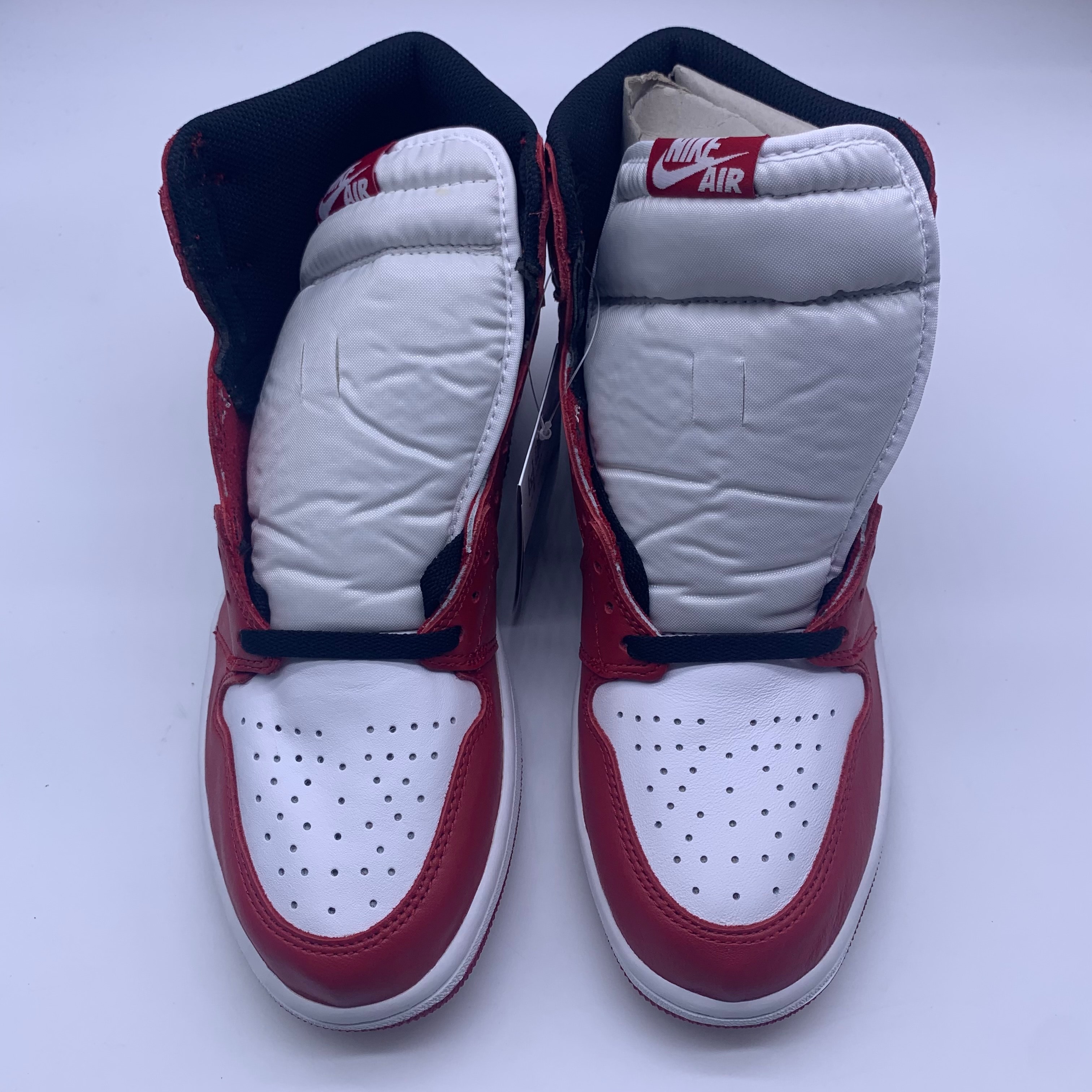 Nike Air Jordan 1 Retro High "Chicago" (2015)