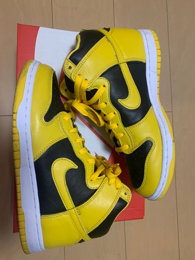 Nike Dunk High "Black/Varsity Maize"