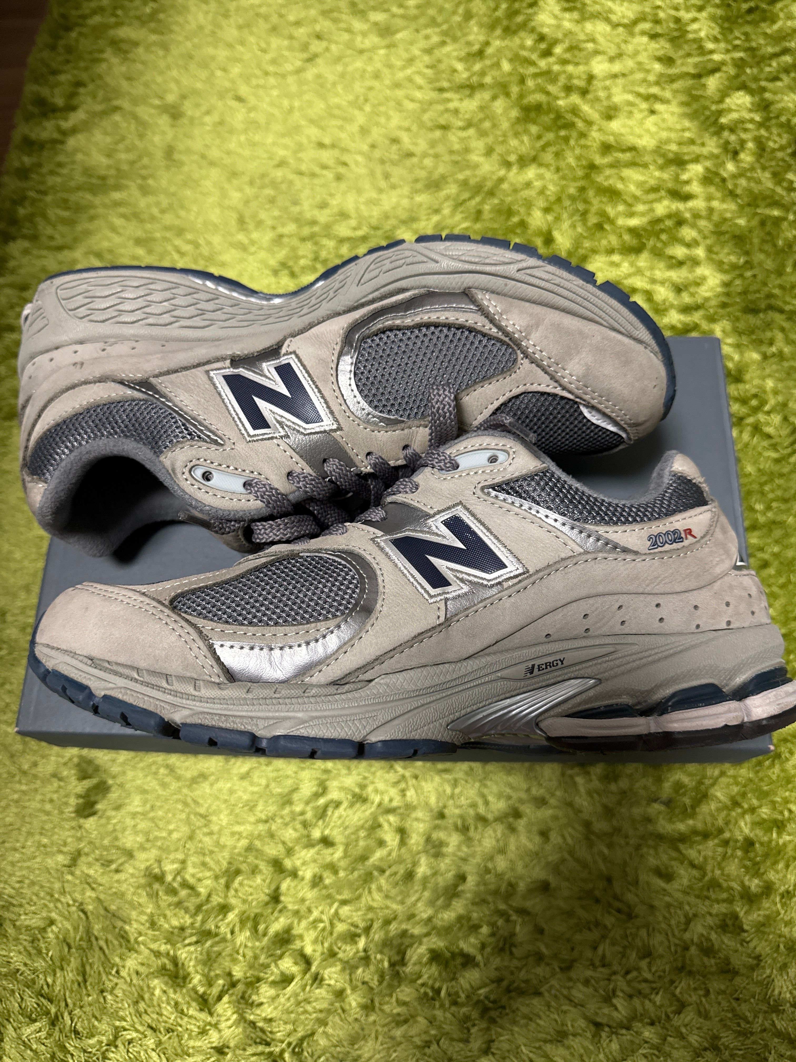 New Balance 2002R "Gray"