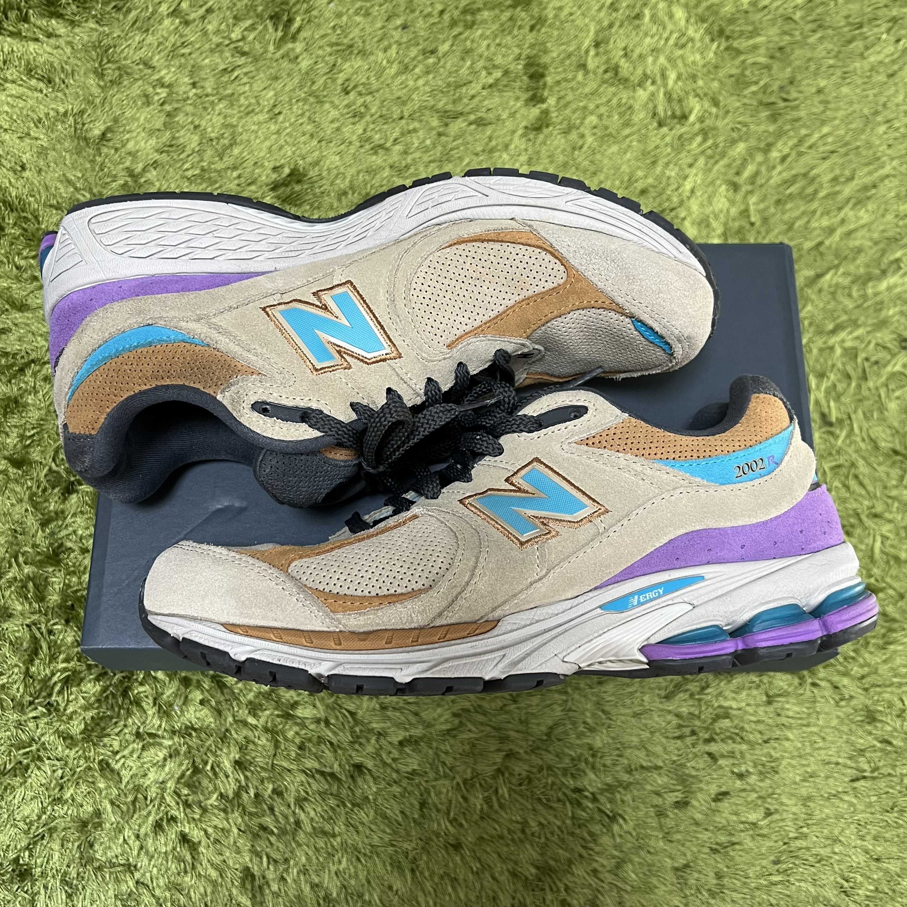 New Balance 2002R "Beige/Purple"