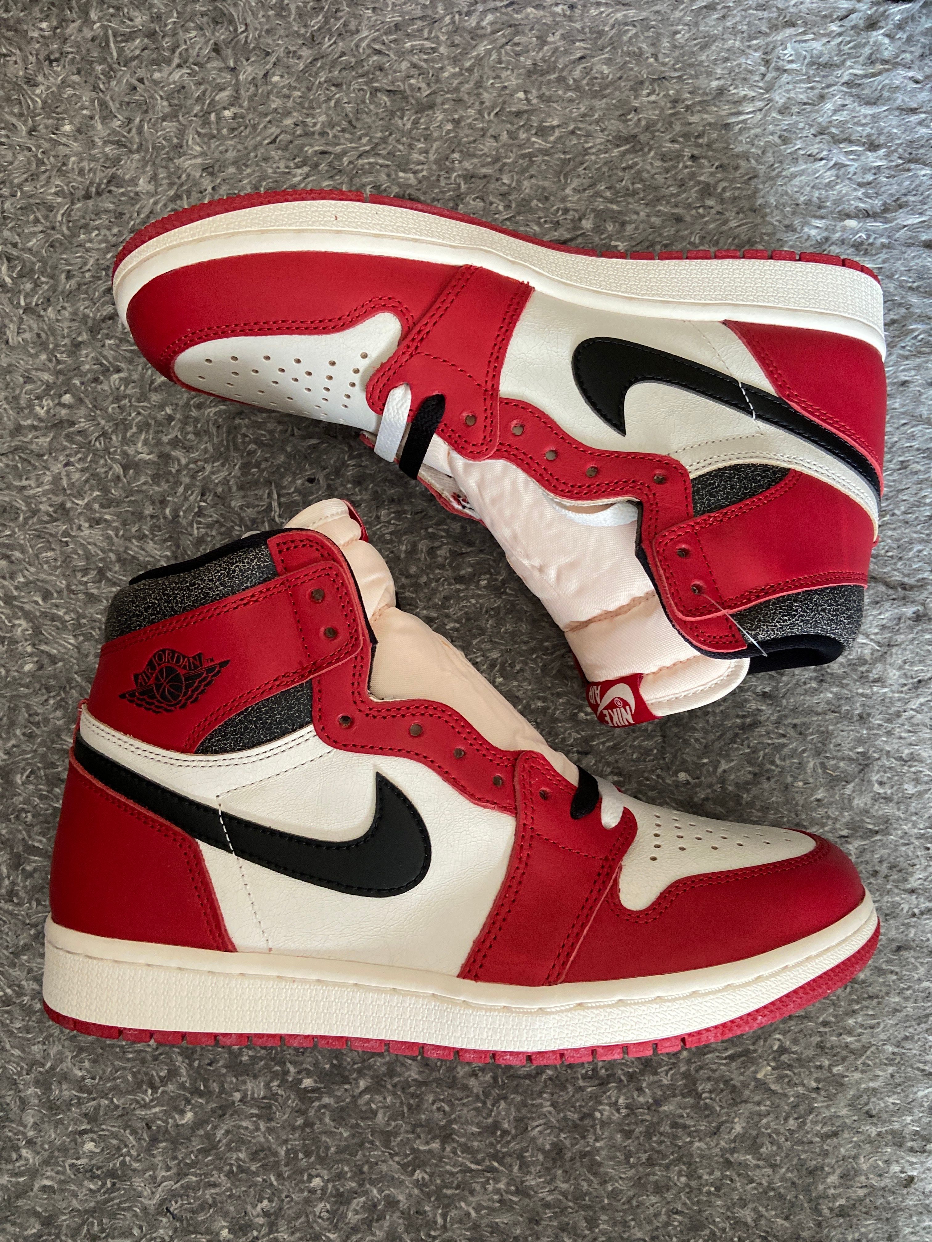 Nike Air Jordan 1 High OG "Lost & Found/Chicago"