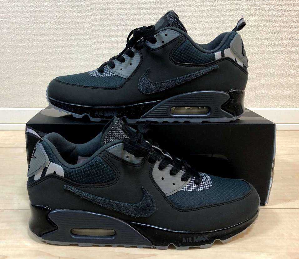 UNDEFEATED × Nike Air Max 90 "Black/Rush Pink"