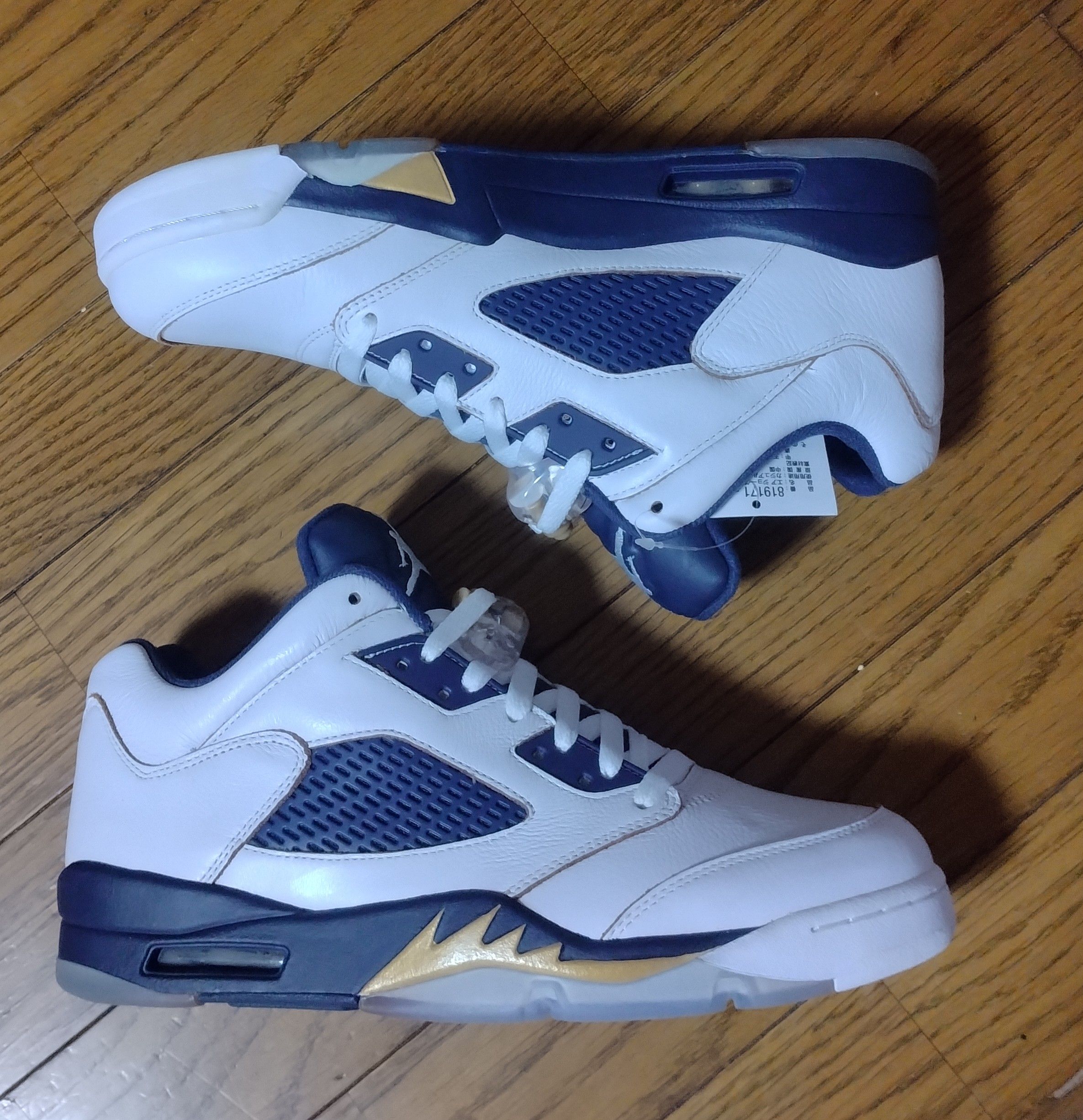 NIKE AIR JORDAN 5 RETRO LOW DUNK FROM ABOVE