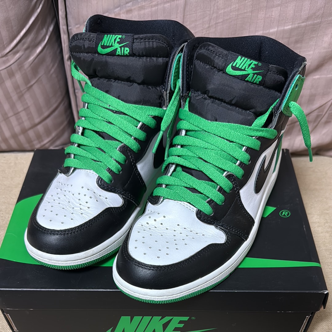 Nike Air Jordan 1 Retro High OG "Celtics/Black and Lucky Green" (2023)