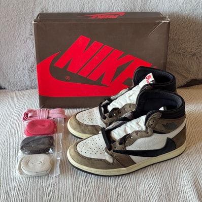 Travis Scott × Nike Air Jordan 1 Retro High OG TS SP "Sail/Dark Mocha"