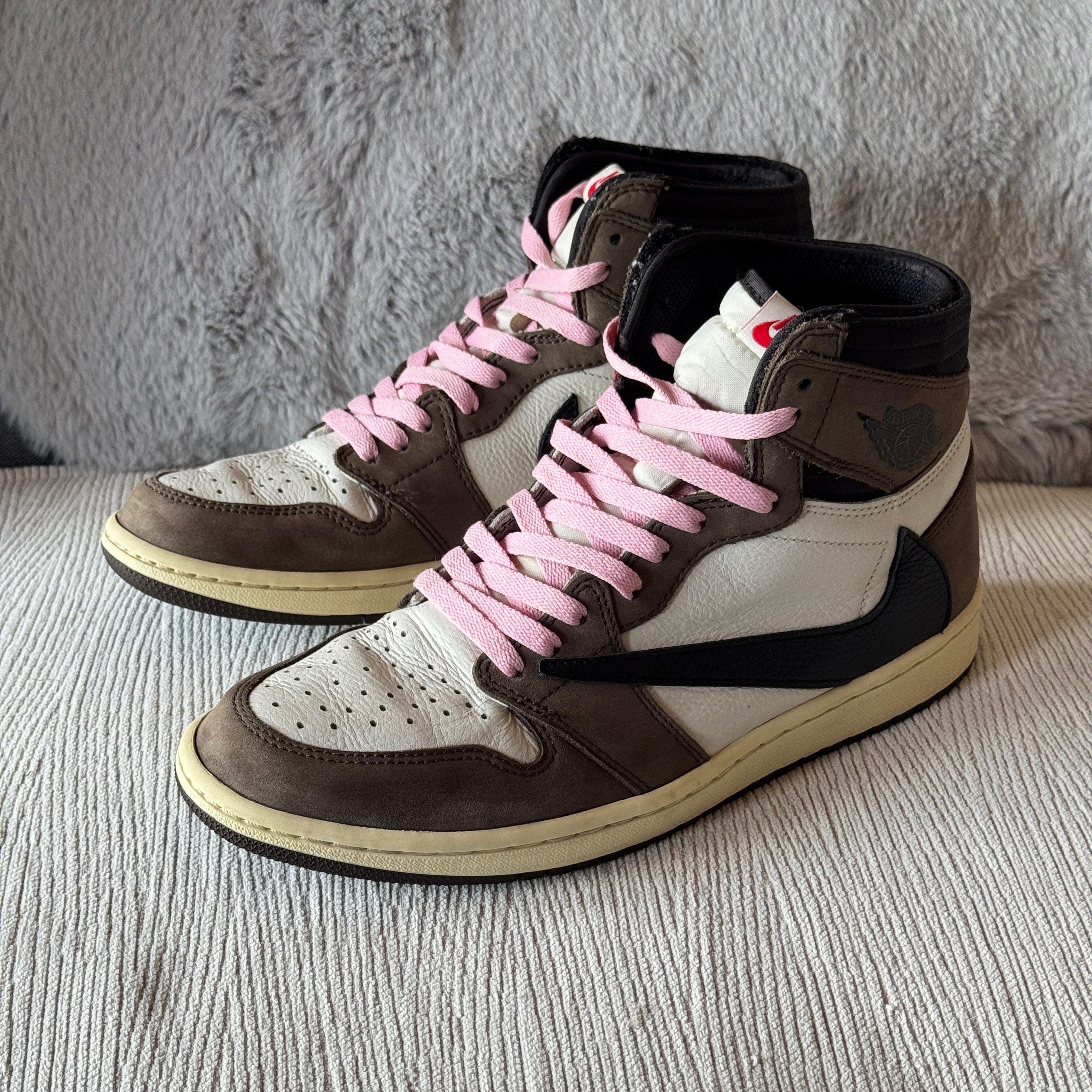 Travis Scott × Nike Air Jordan 1 Retro High OG TS SP "Sail/Dark Mocha"