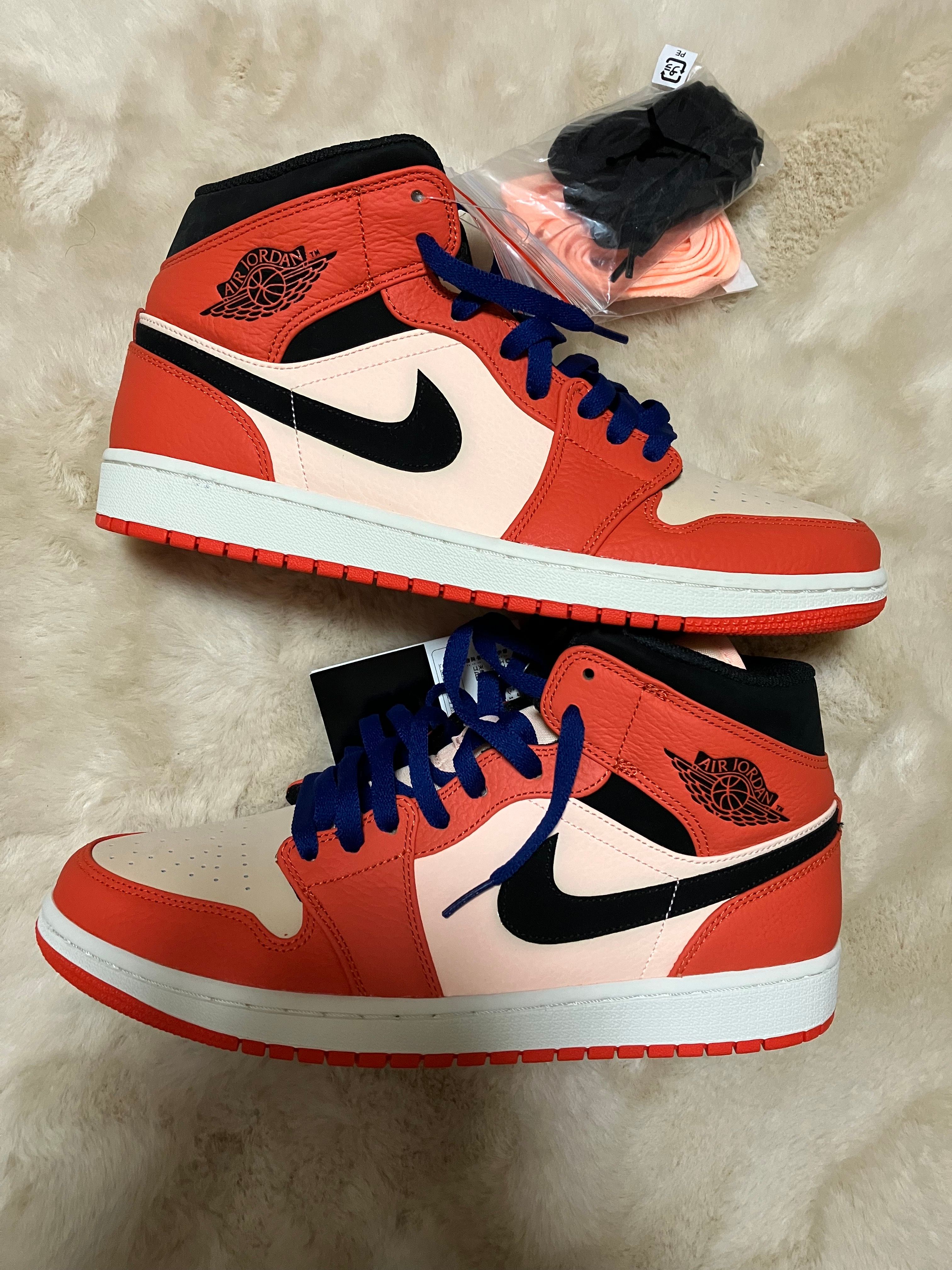 Nike Air Jordan 1 Mid "Team Orange Black"