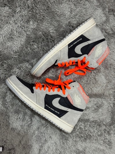 Nike Air Jordan 1 Retro High OG "Hyper Crimson"