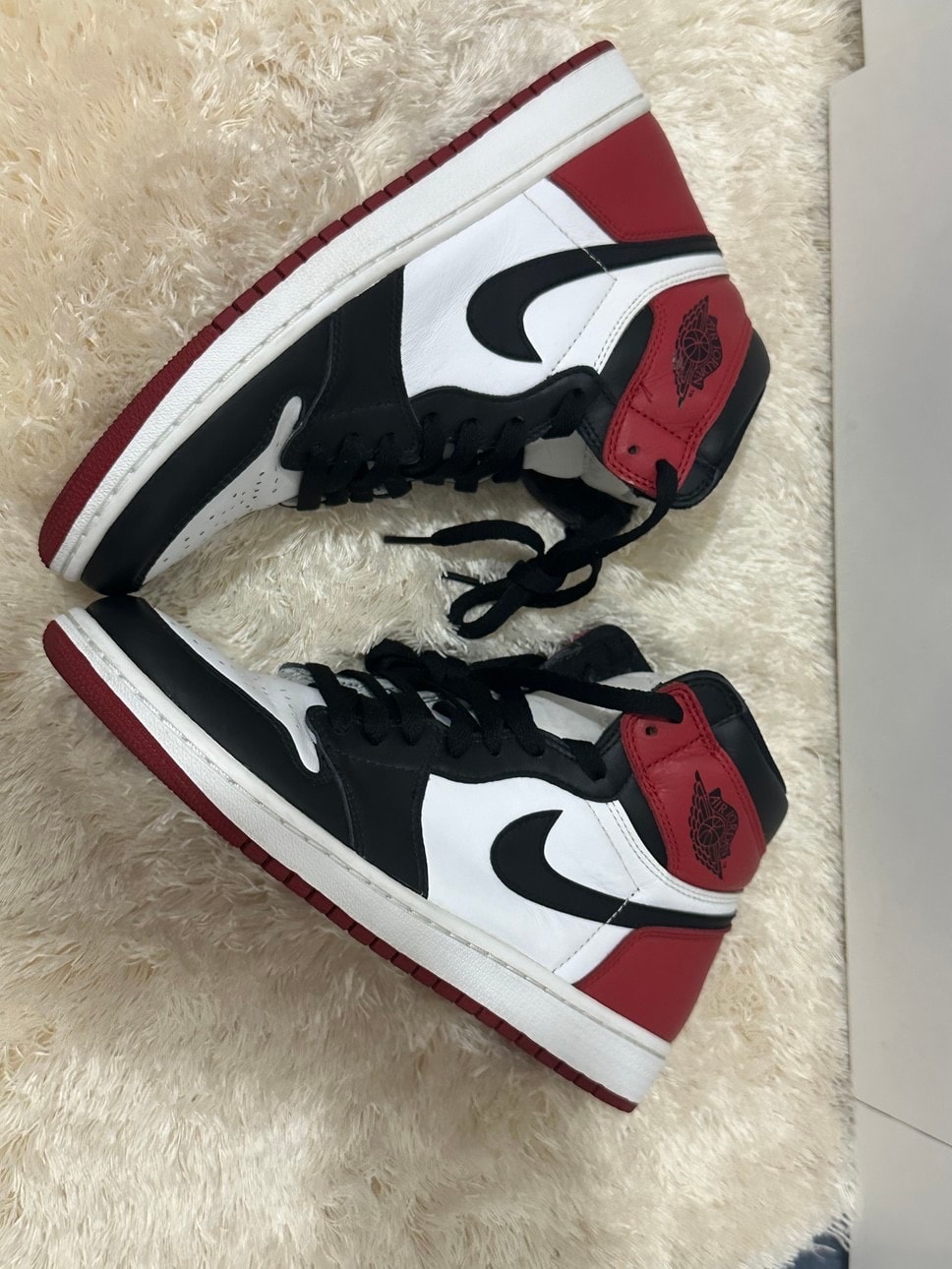 Nike Air Jordan 1 Retro High OG "Black Toe"