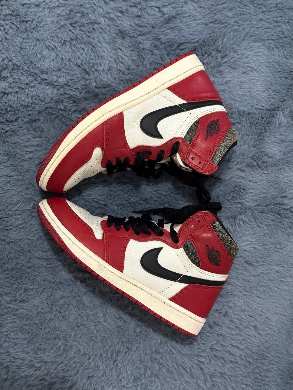 Nike Air Jordan 1 High OG "Lost & Found/Chicago"