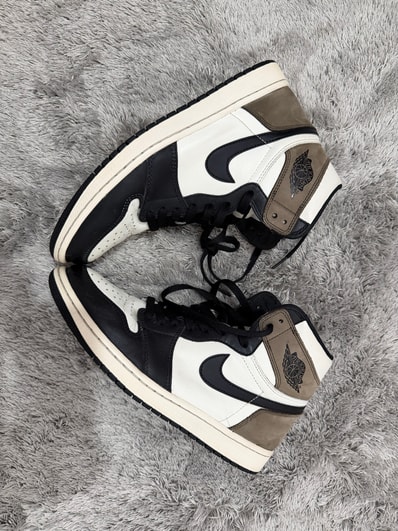 Nike Air Jordan 1 High OG "Sail/Dark Mocha/Black"
