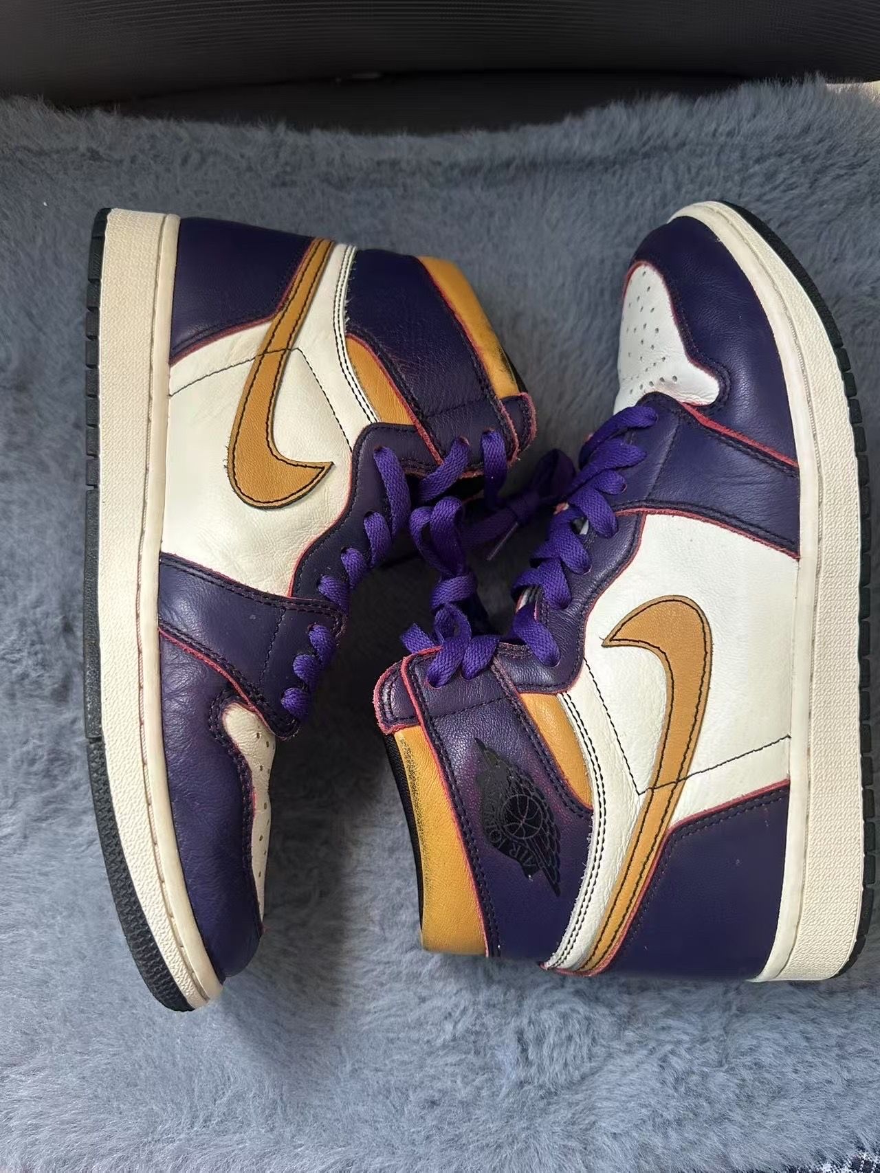 Nike SB × Air Jordan 1 Retro High "La To Chicago"  