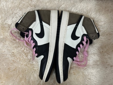 Nike GS Air Jordan 1 High OG "Sail/Dark Mocha/Black"
