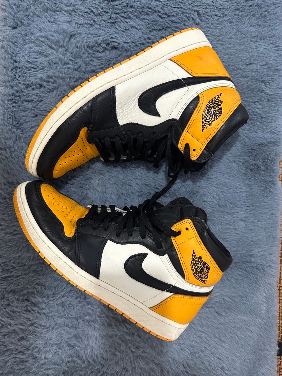 Nike Air Jordan 1 Retro High OG "Taxi"