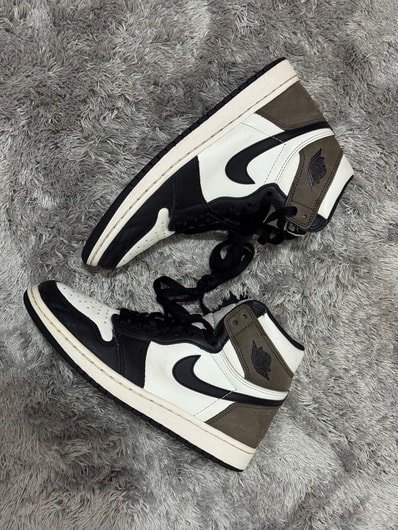 Nike Air Jordan 1 High OG "Sail/Dark Mocha/Black"
