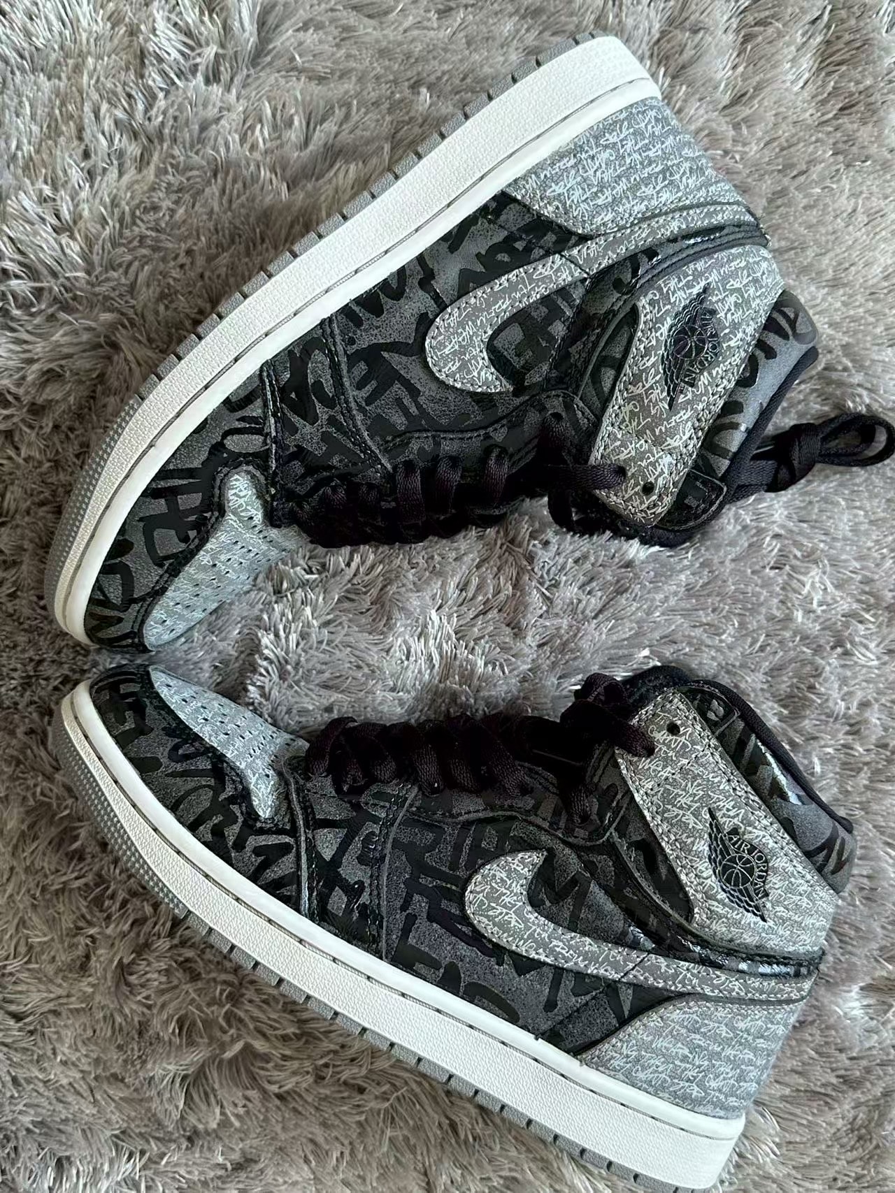 Nike Air Jordan 1 High OG "Rebellionaire"
