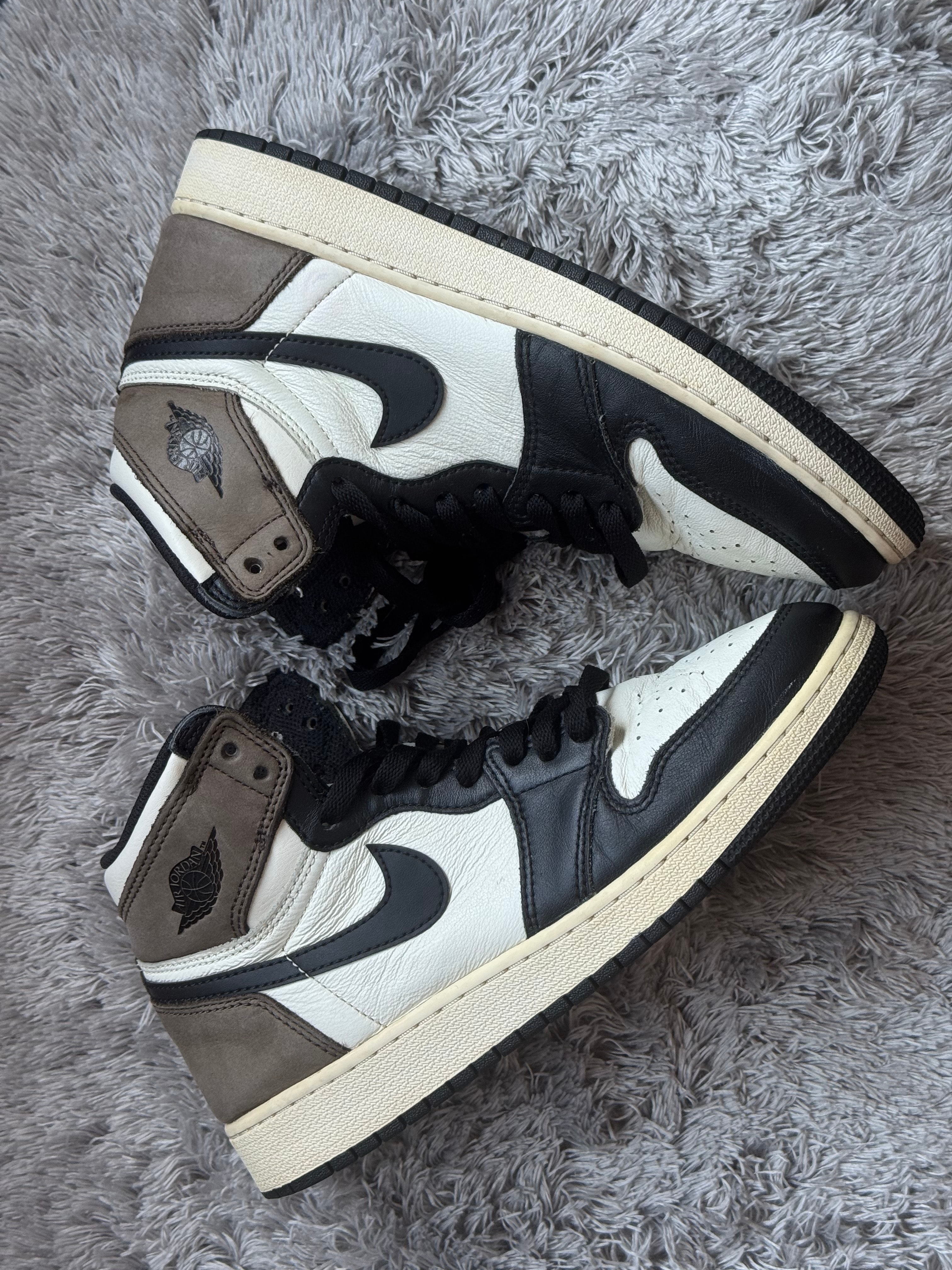 Nike GS Air Jordan 1 High OG "Sail/Dark Mocha/Black"