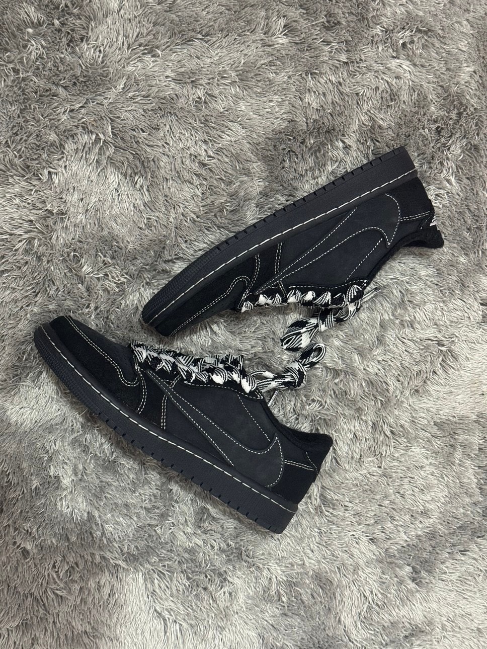 Travis Scott × Nike Air Jordan 1 Low OG SP "Black Phantom"
