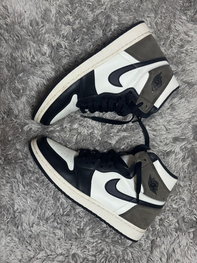 Nike Air Jordan 1 High OG "Sail/Dark Mocha/Black"