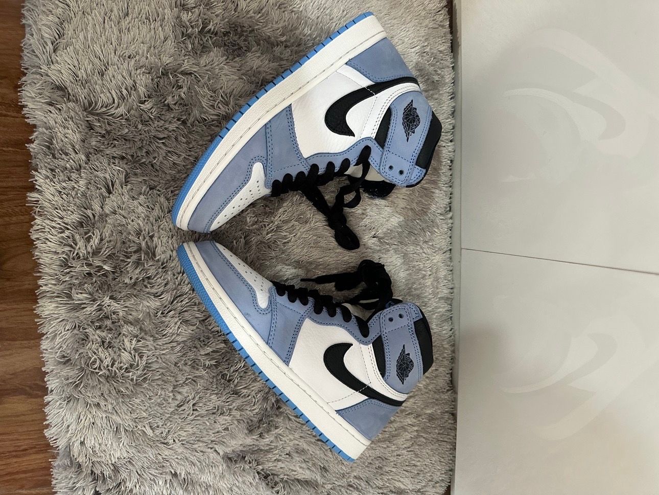 Nike Air Jordan 1 High OG "University Blue"