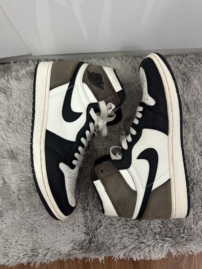 Nike Air Jordan 1 High OG "Sail/Dark Mocha/Black"