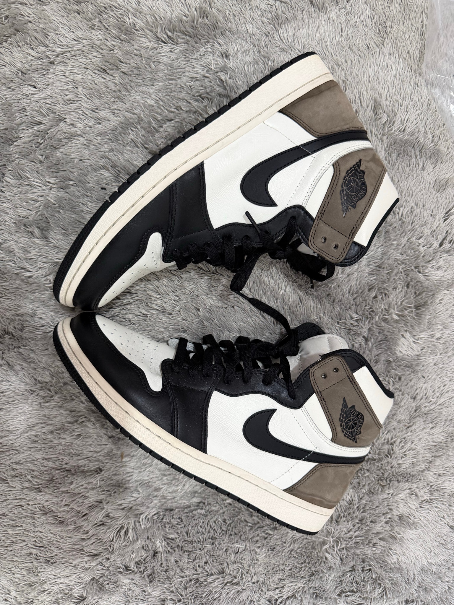 Nike Air Jordan 1 High OG "Sail/Dark Mocha/Black"