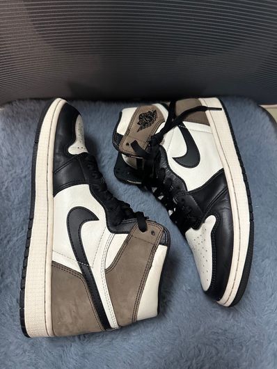 Nike Air Jordan 1 High OG "Sail/Dark Mocha/Black"