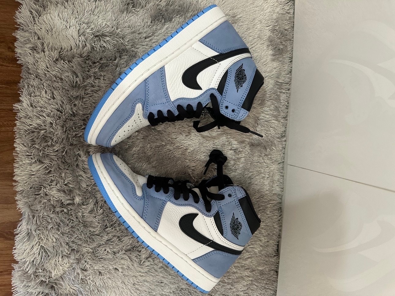 Nike Air Jordan 1 High OG "University Blue"