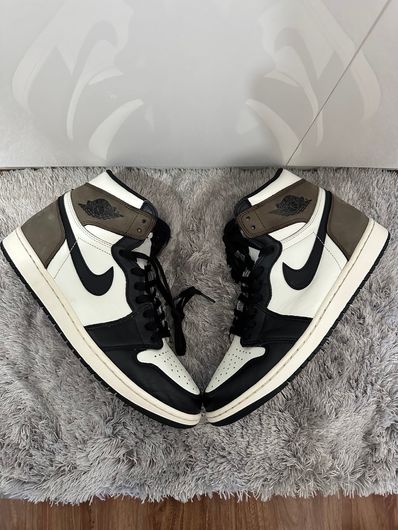 Nike Air Jordan 1 High OG "Sail/Dark Mocha/Black"