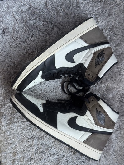 Nike Air Jordan 1 High OG "Sail/Dark Mocha/Black"
