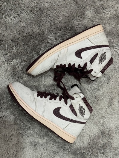 A Ma Maniere × Nike Air Jordan 1 Retro High OG "Sail and Burgundy"