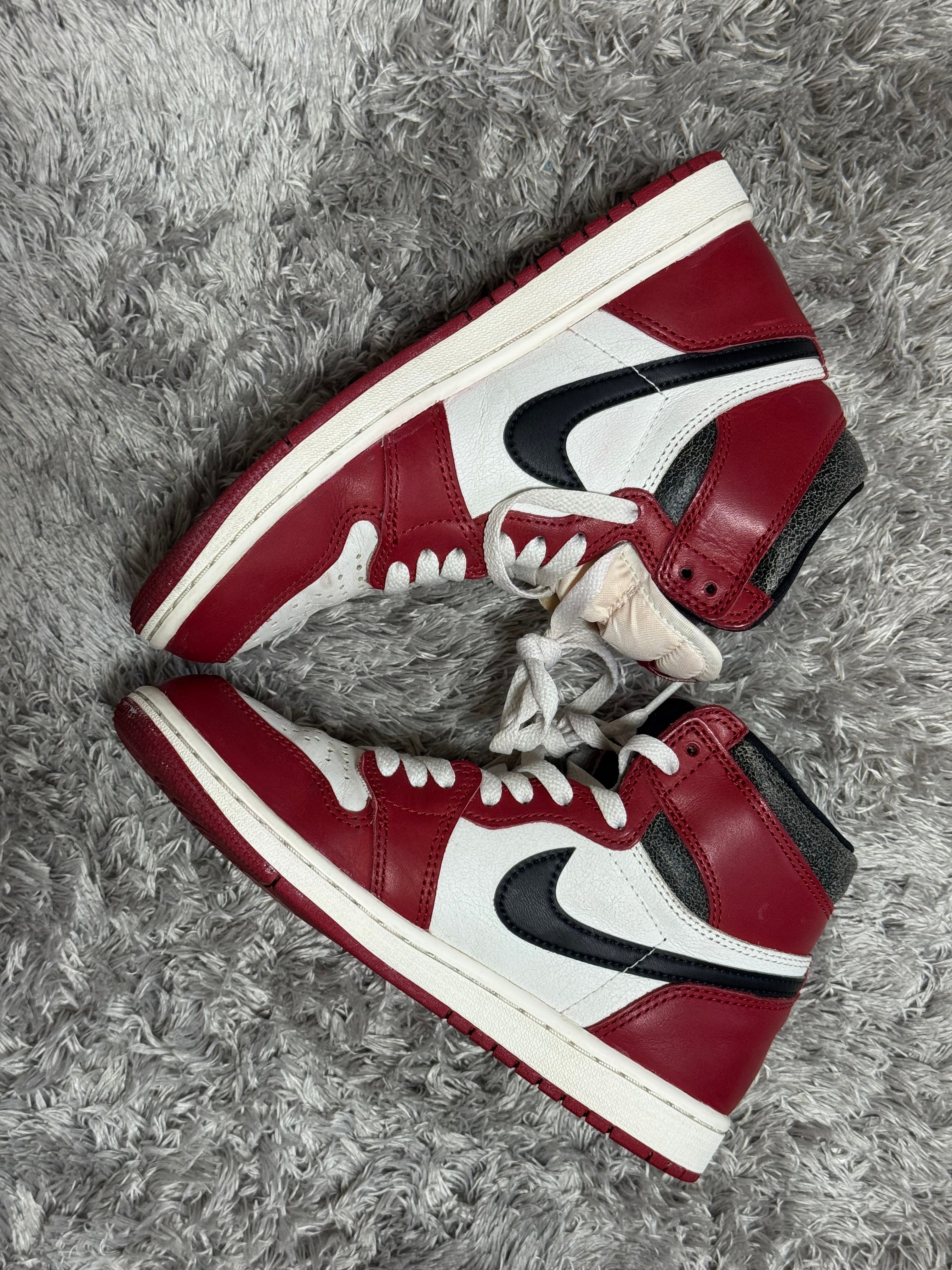 Nike Air Jordan 1 High OG "Lost & Found/Chicago"