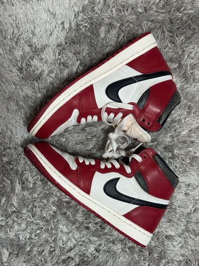 Nike Air Jordan 1 High OG "Lost & Found/Chicago"